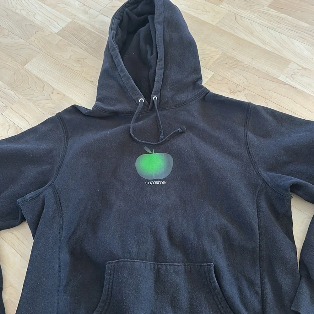 🖤Supreme Apple Hoodie - Picture 2 of 7